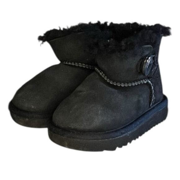 UGG Baby/Toddler Mini Bailey Button II Boots Size 6 Suede Insulated Black - Picture 2 of 6